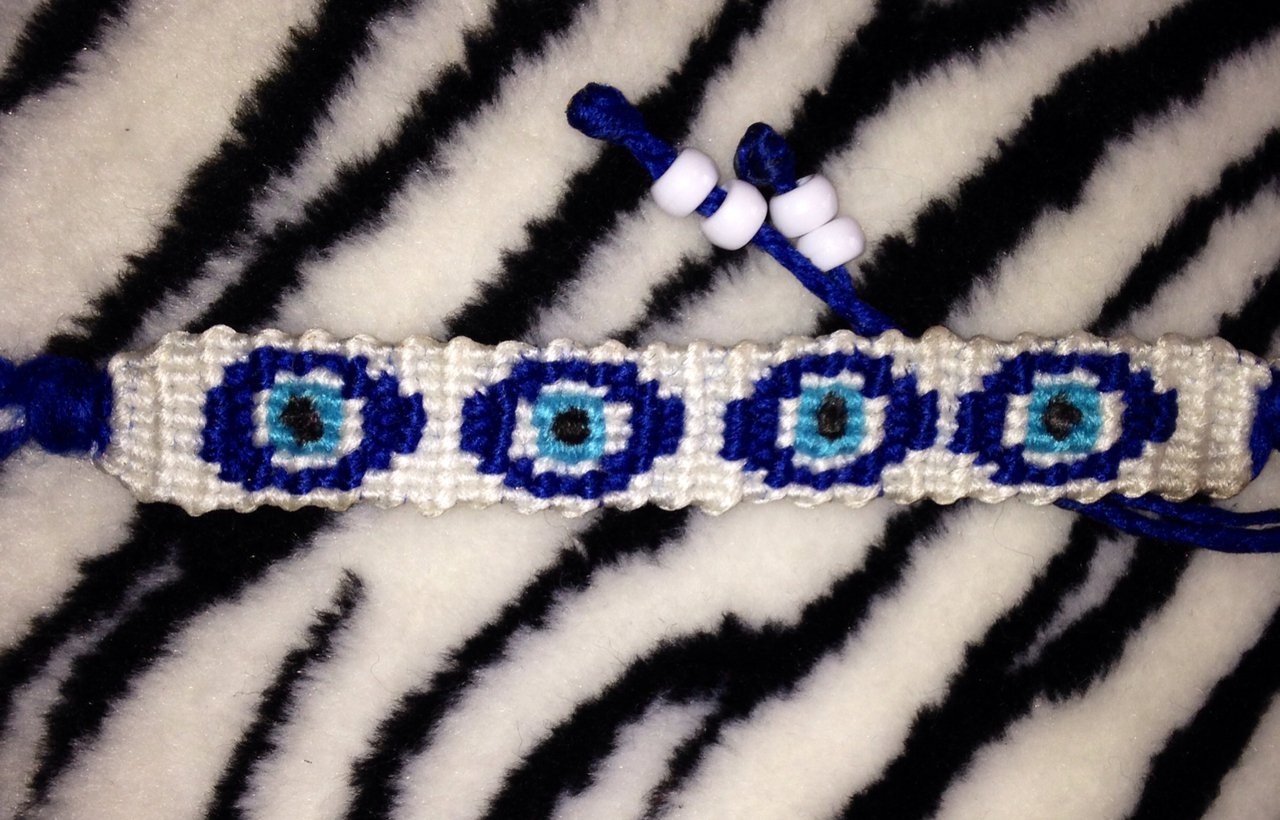 Alpha pattern #4137 | BraceletBook