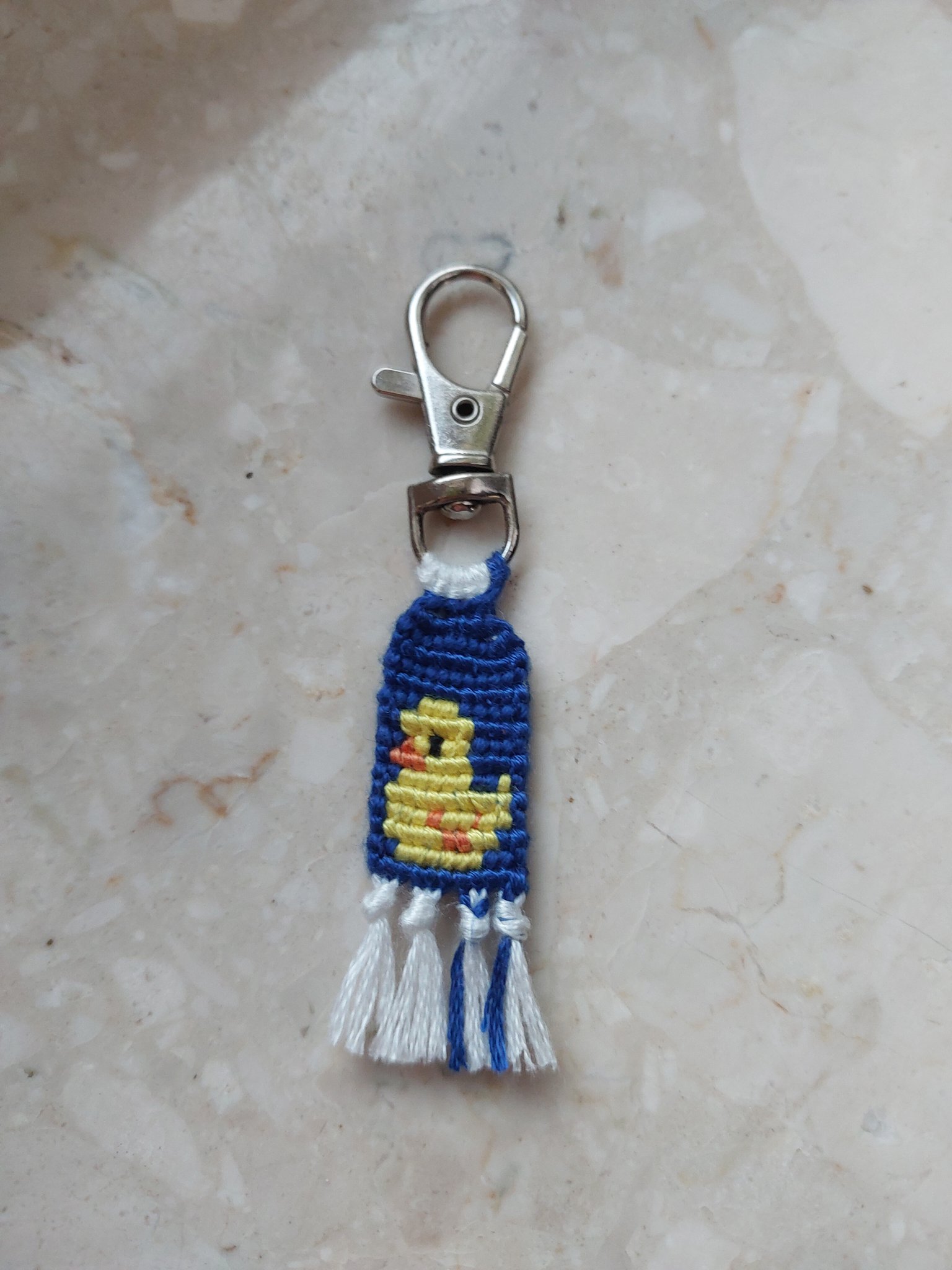 Duck friendship bracelet top
