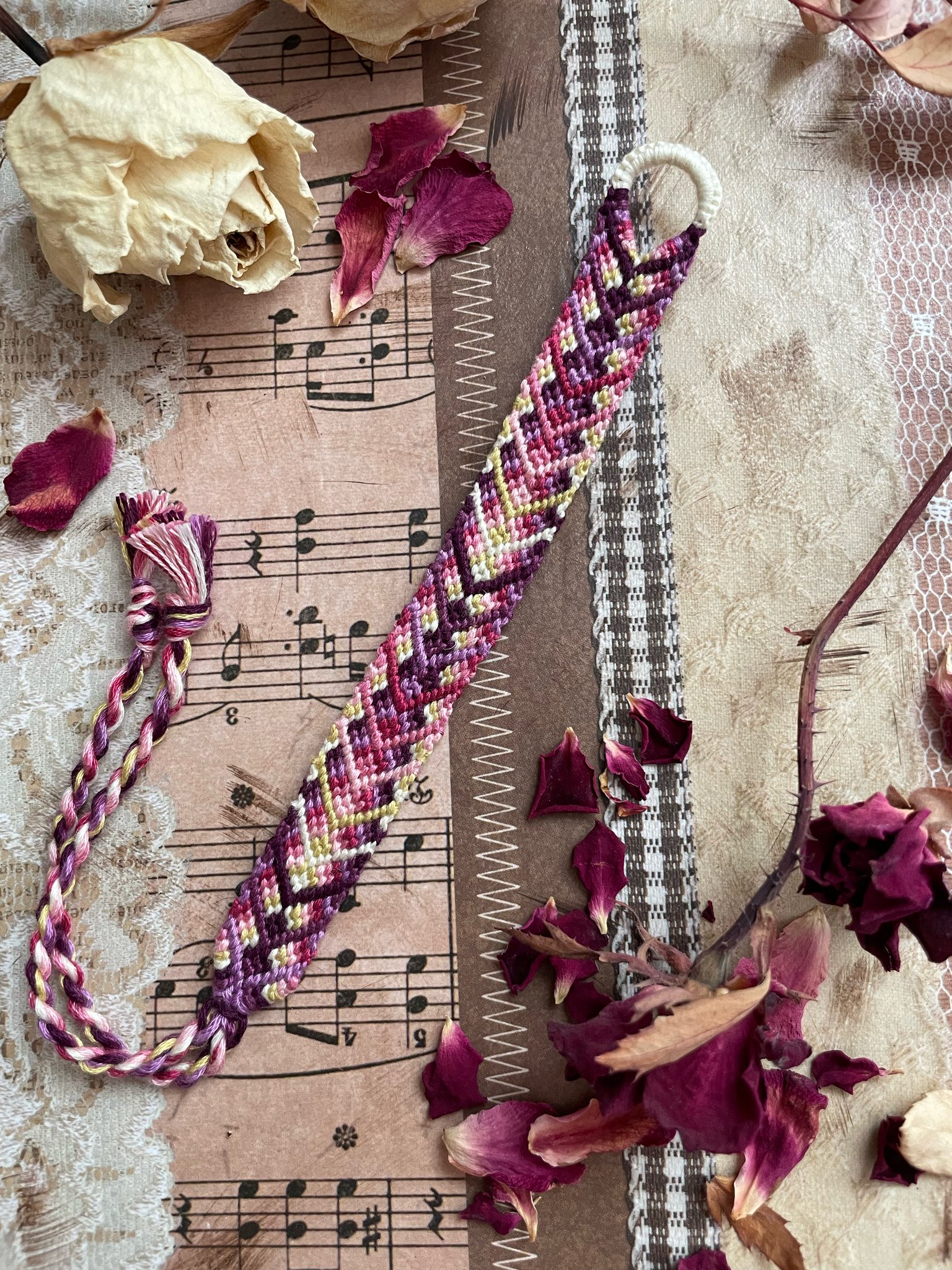 他の人はこちらも検索 Normal pattern #25509 | BraceletBook 財布・ケース・小物入れ