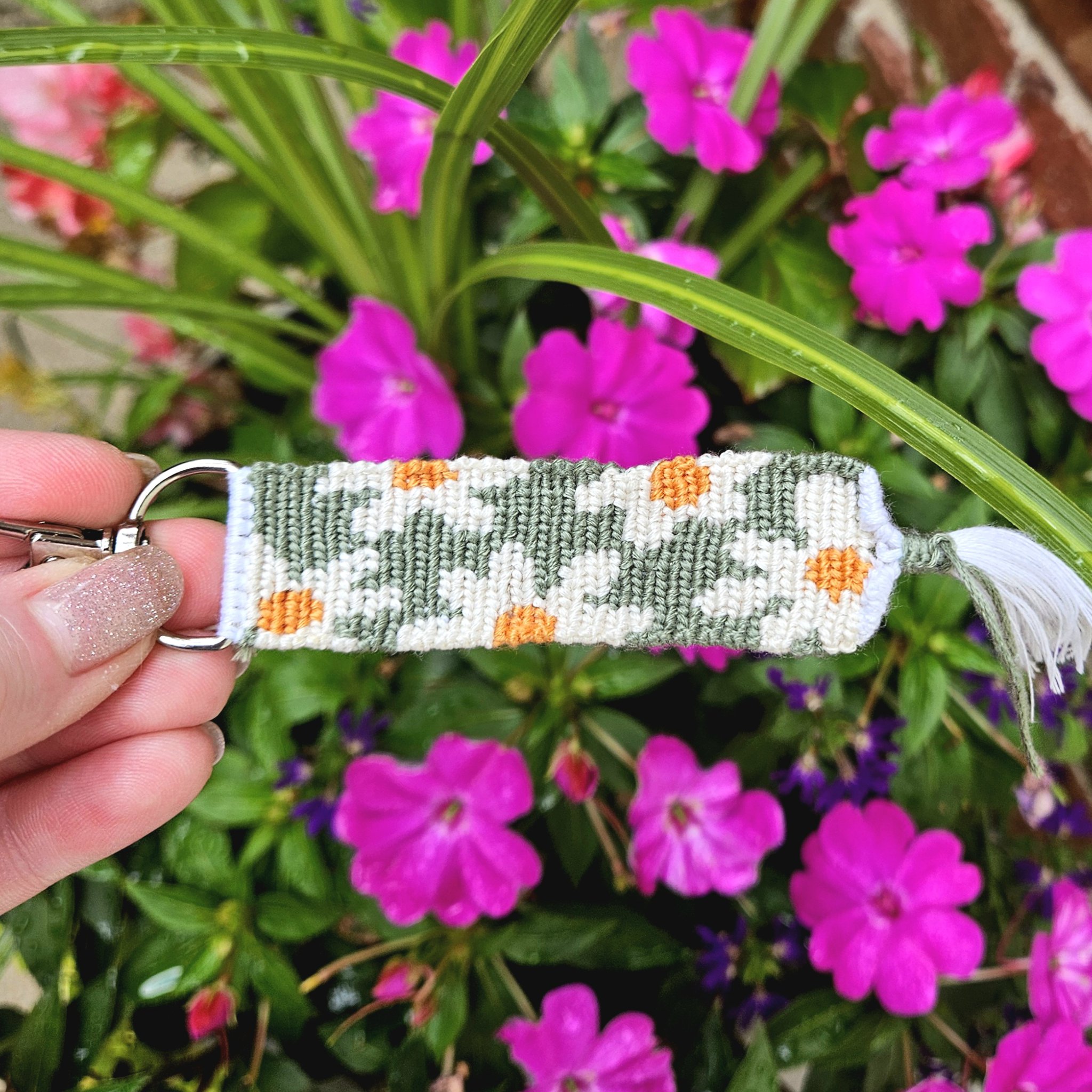 Alpha pattern #73978 | BraceletBook