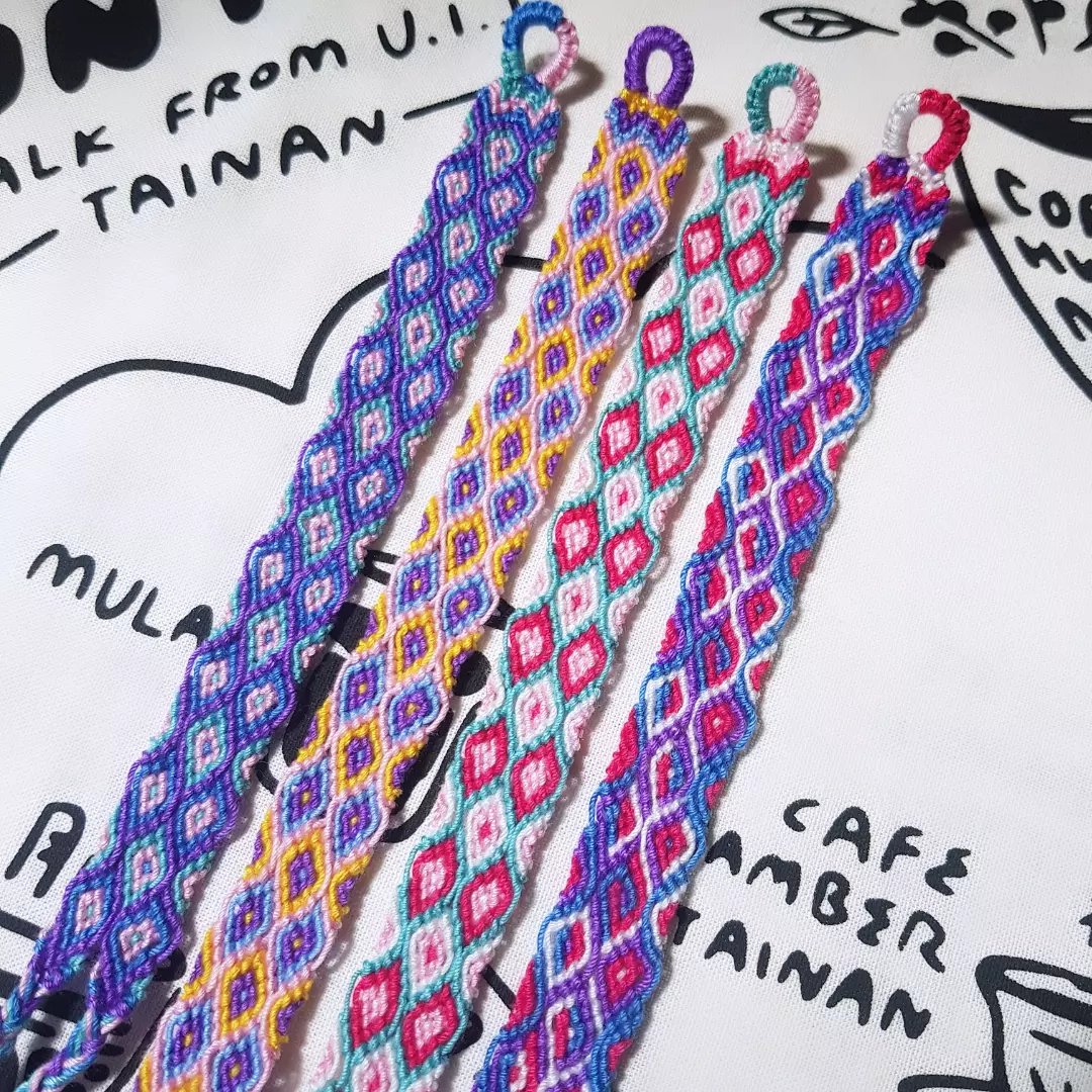 Normal pattern #16811 | BraceletBook