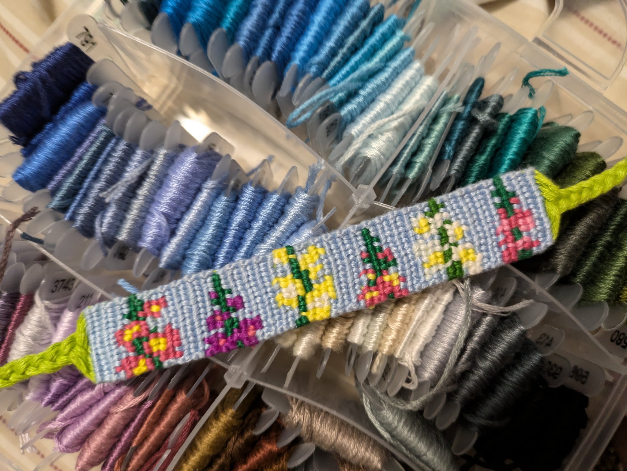 Alpha pattern #170979 | BraceletBook