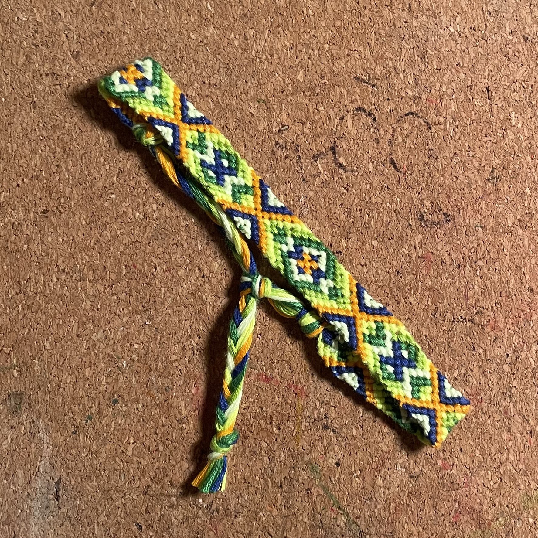 Normal pattern #33929 | BraceletBook