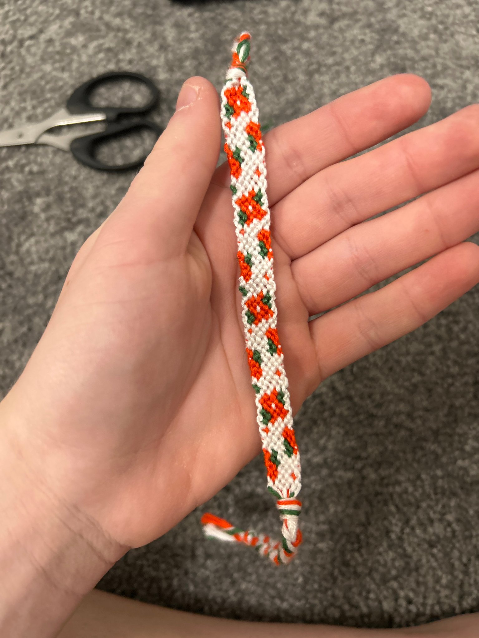 競売 Normal BraceletBook | #167667 pattern ピンズ・ピンバッジ・缶バッジ