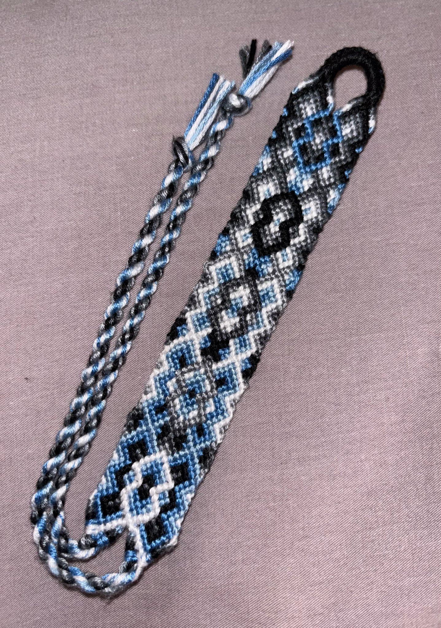 str6yk1ds's profile | BraceletBook