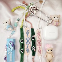 ブランド雑貨総合 Alpha BraceletBook | #126227 pattern ピンズ・ピンバッジ・缶バッジ