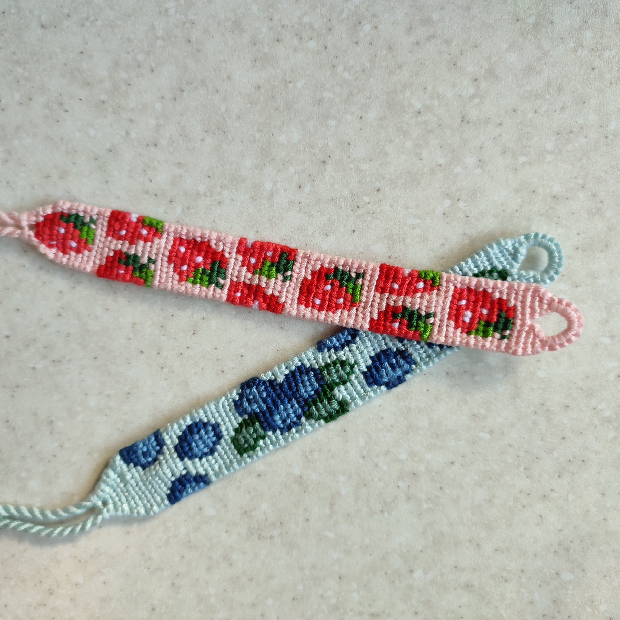色彩の紋章 Alpha pattern #155438 | BraceletBook