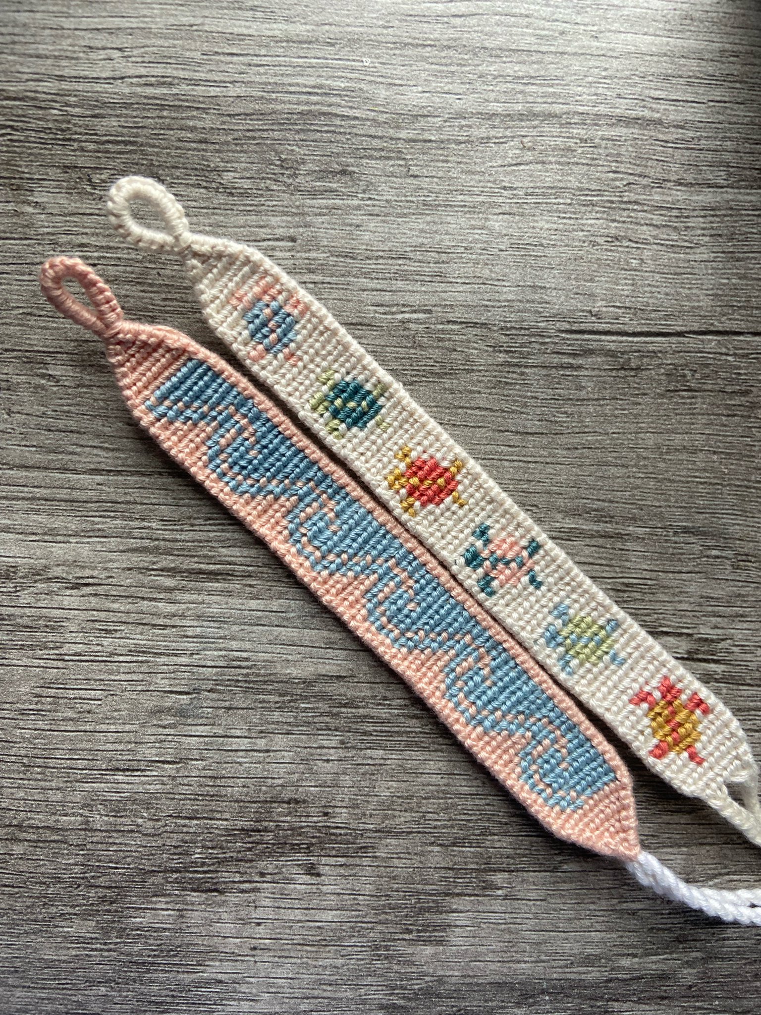 Alpha pattern #42243 | BraceletBook