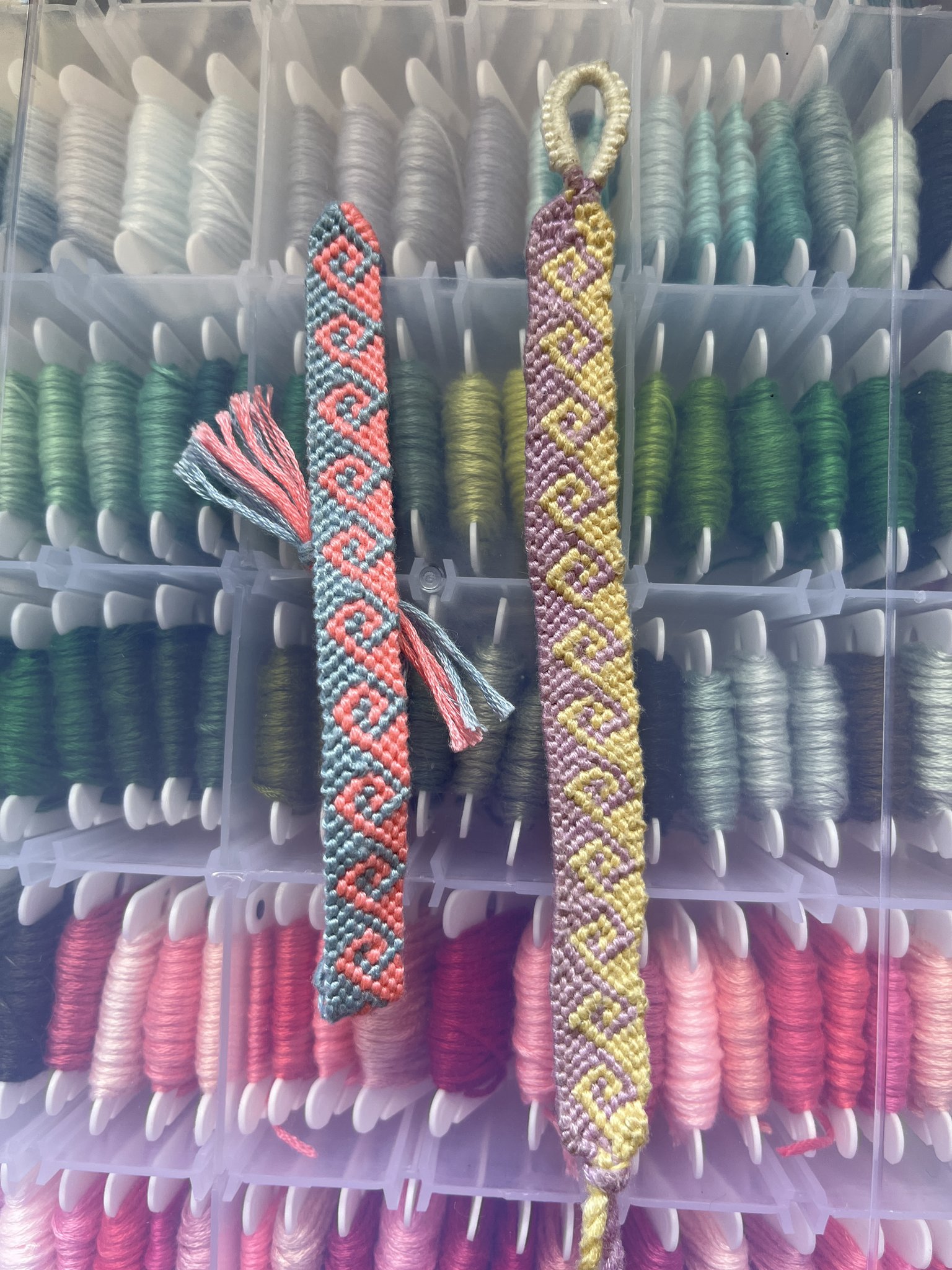 Satoshi出品 ページ 4体 Alpha pattern #151418 | BraceletBook
