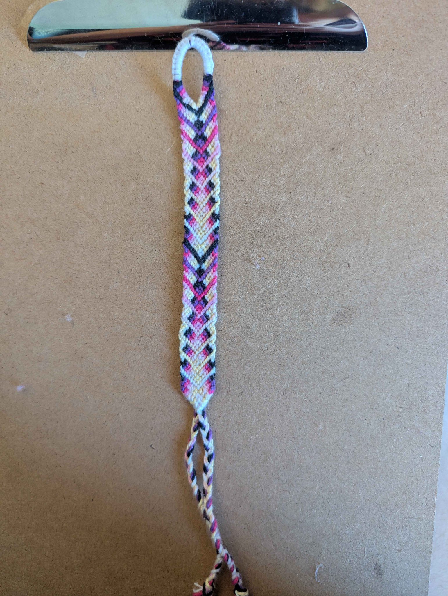 Normal pattern #25509 | BraceletBook