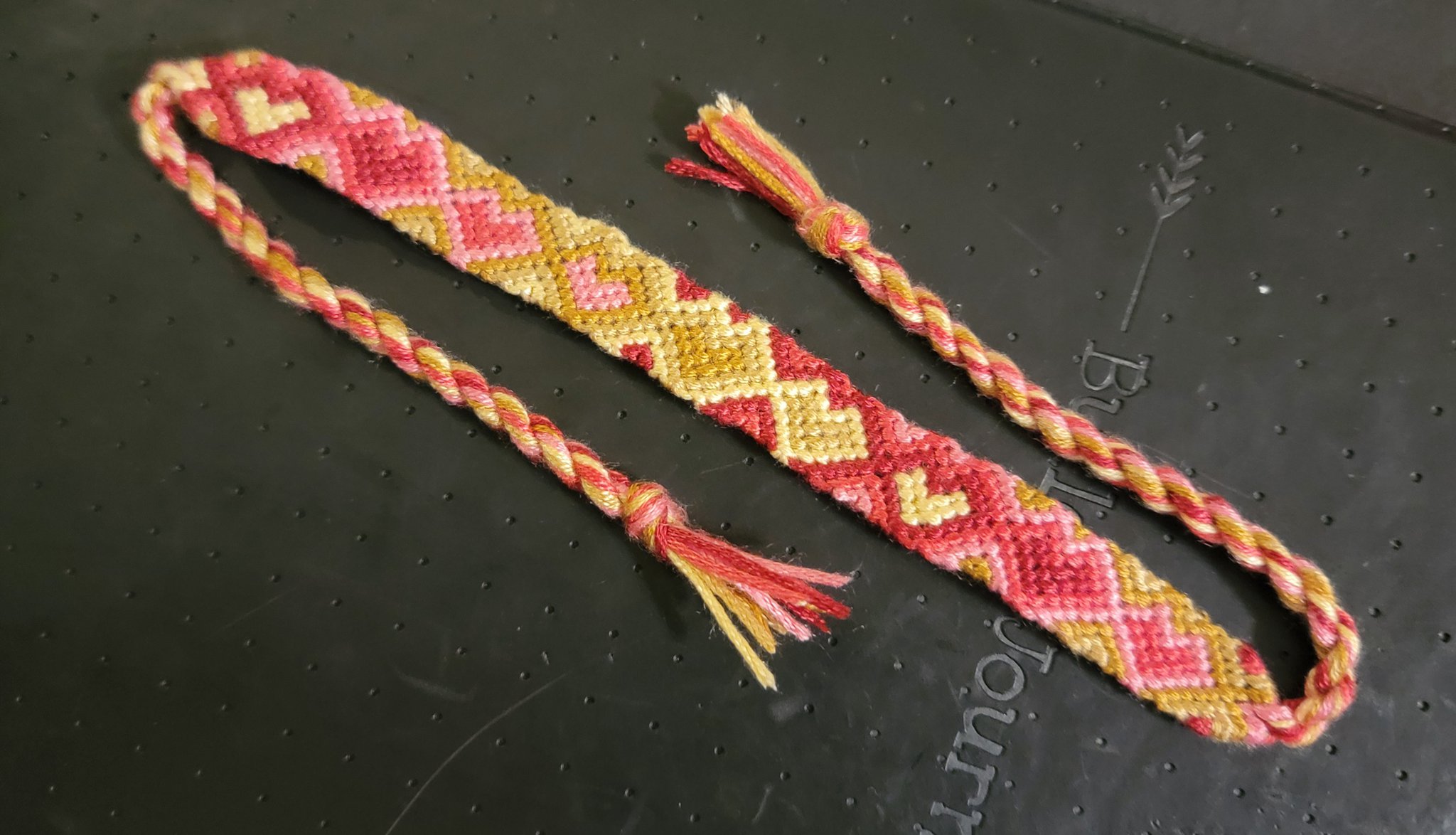 Normal pattern #147243 variation #390940 | BraceletBook