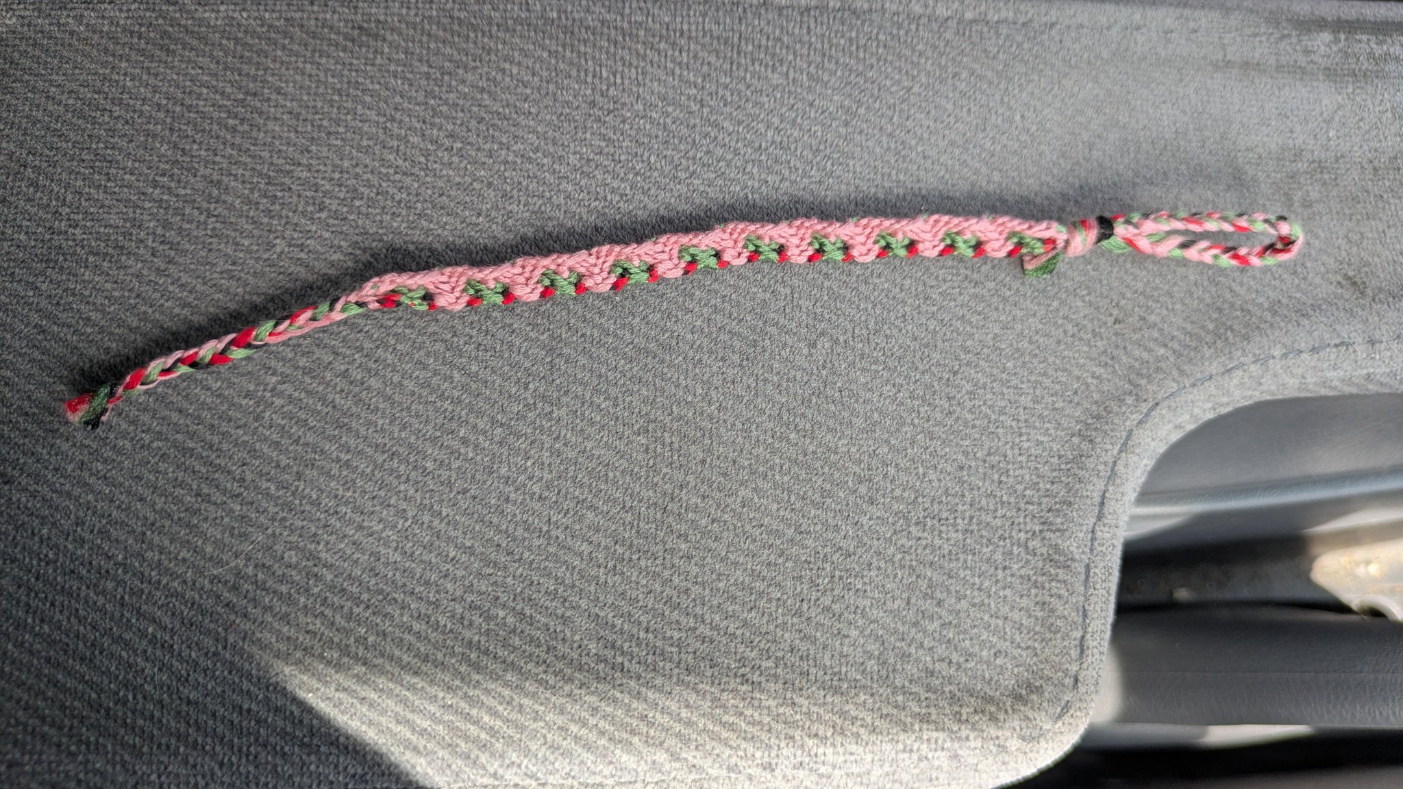 V Normal pattern #149897 variation #350991 | BraceletBook