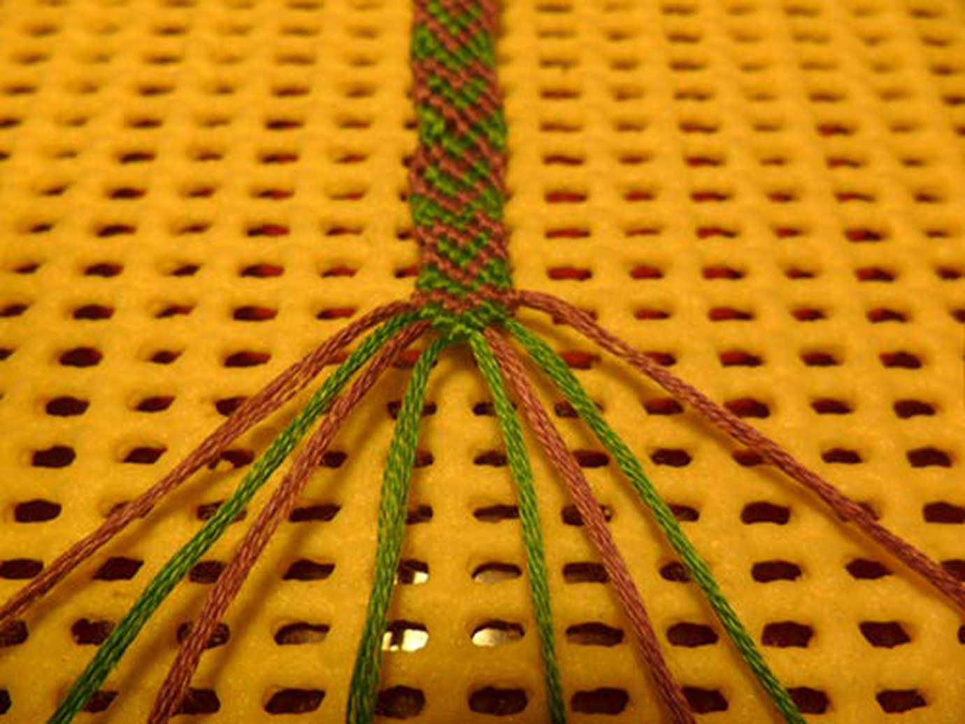 Knotting in Sections tutorial BraceletBook