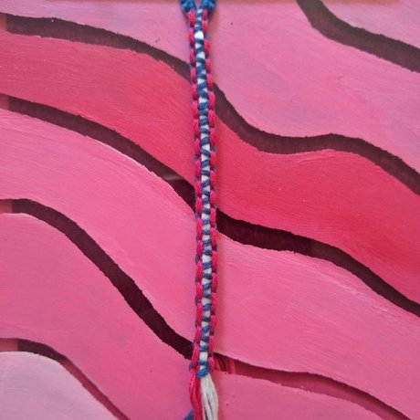 How to make a reversible square knot bracelet - STEP 6