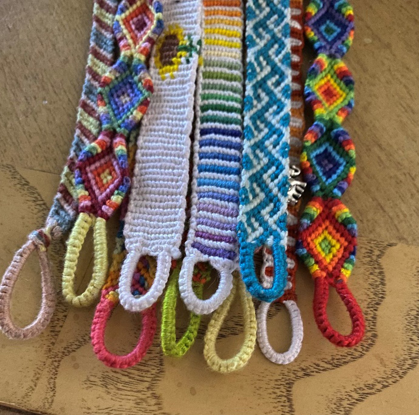 Stitched Loop Tutorial tutorial | BraceletBook