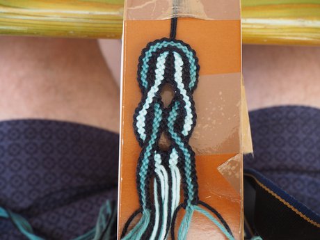 How to start/end your bracelet with an arch - Step 8
