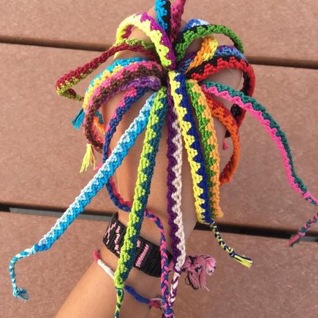 Jenna’s Zippy Bracelet (Intermediate Friendly) - Introduction
