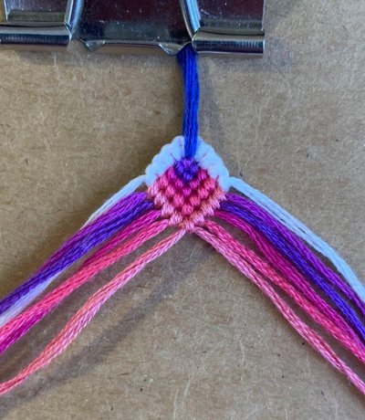 Triangle start with no loop or ties for normals - Step 4
