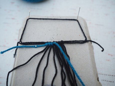 Pipe Knotting - Step 3: Knot the pattern