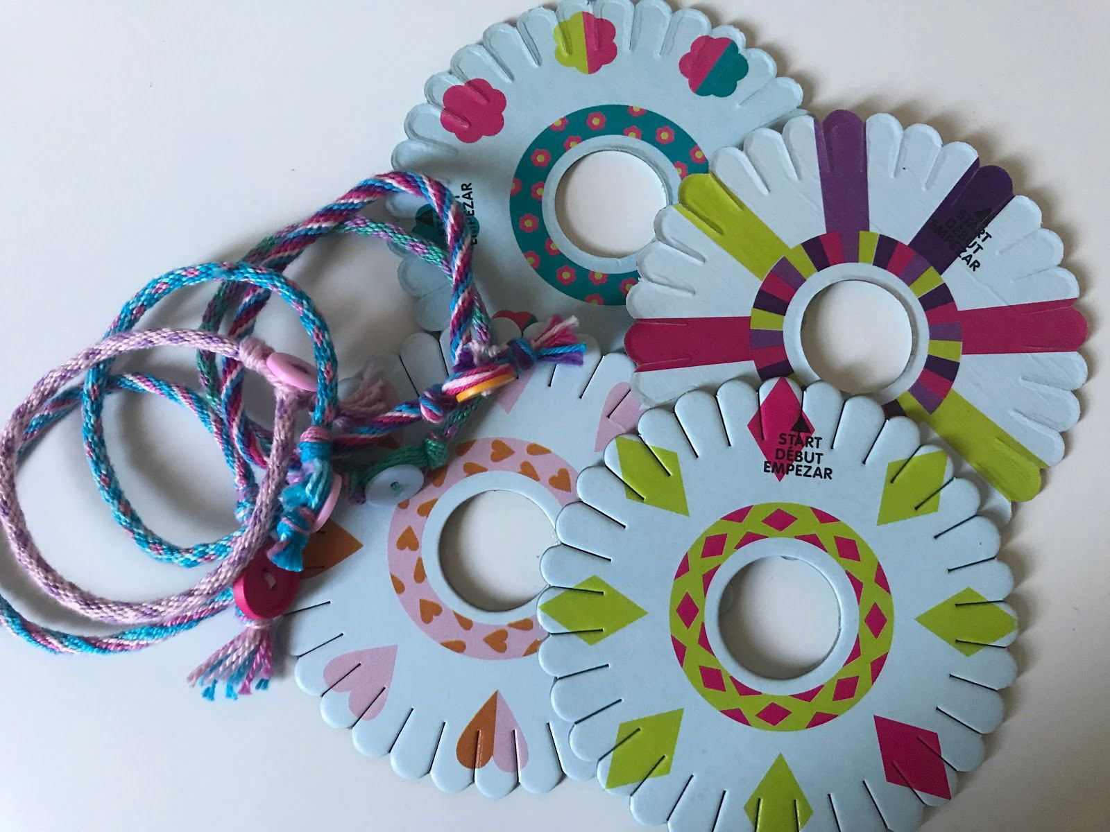 Friendship bracelet patterns with wheel shop